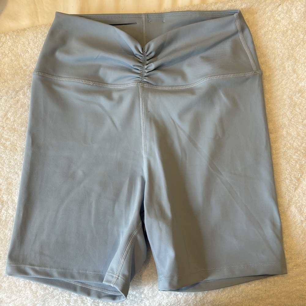 L Space Matching Set - Picture 5 of 7